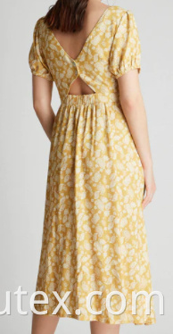 Runde Ausschnittskleid round neckline dress